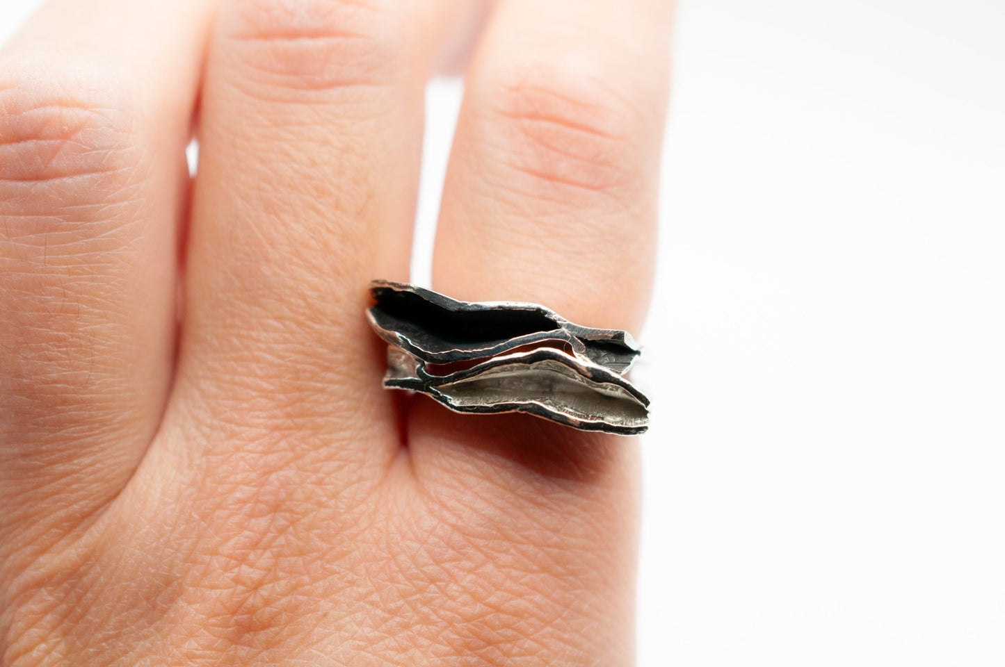 A'mmare Jewelry - Alga Ulva Burnished Ring Silver