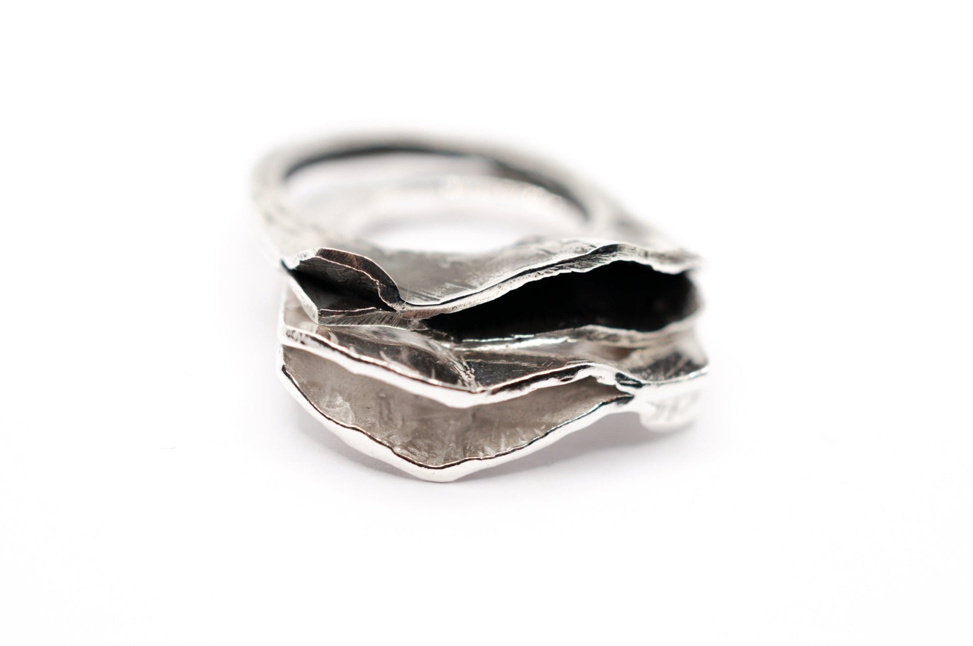 A'mmare Jewelry - Alga Ulva Burnished Ring Silver